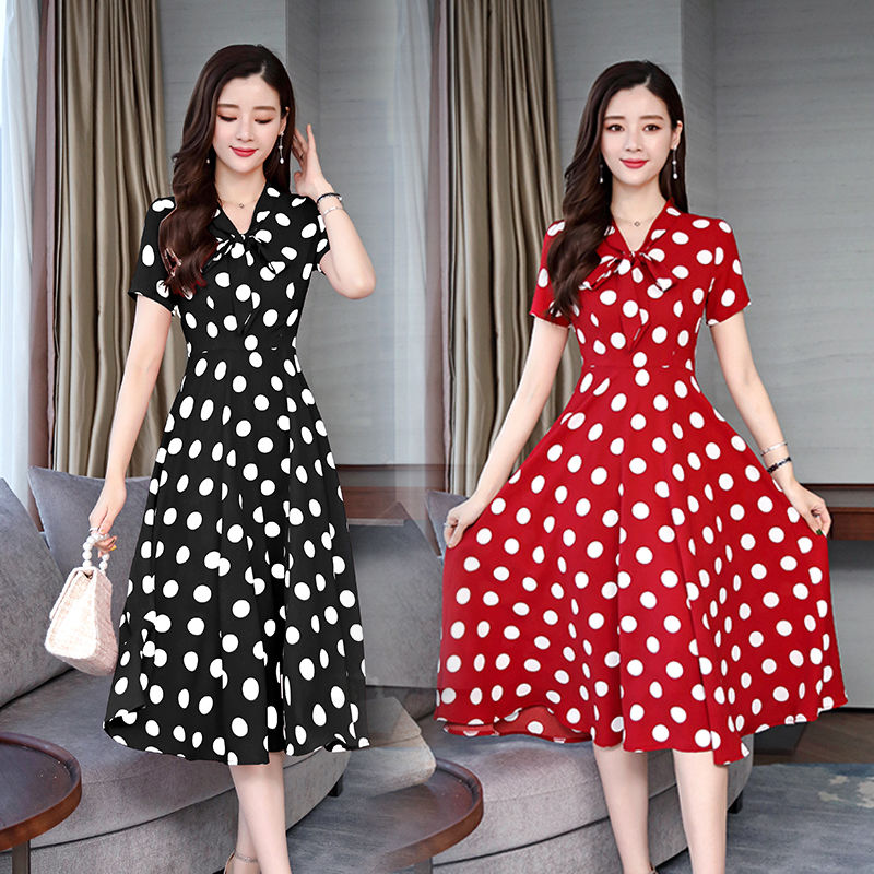 取り寄せ品 レトロドットでモードに ひざ丈 Aライン 半袖 ワンピース Lavender