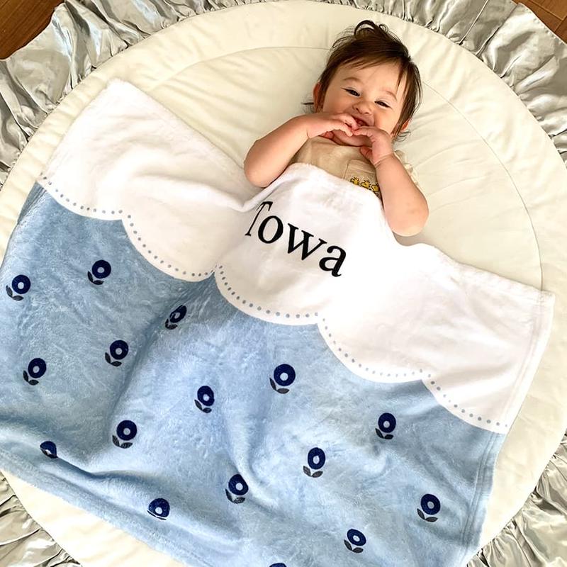 窓辺のノーブル ブルー 出産祝いの名前入り5点ギフトセット 名前入りブランケットとスタイ ミニ