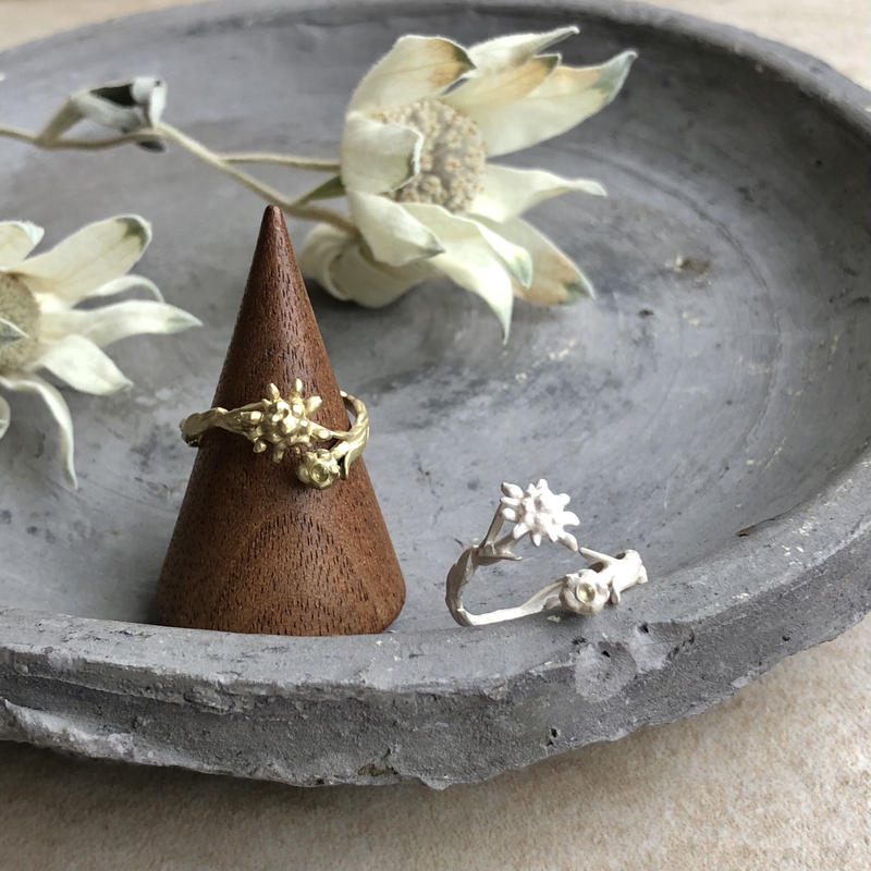 8月誕生花 誕生石 エーデルワイスのリング Gold Silver Lilaf M