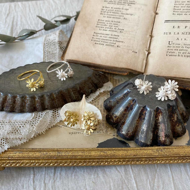 6月誕生花 誕生石 カモミールとムーンストーンのリング Lilaf M Soeur