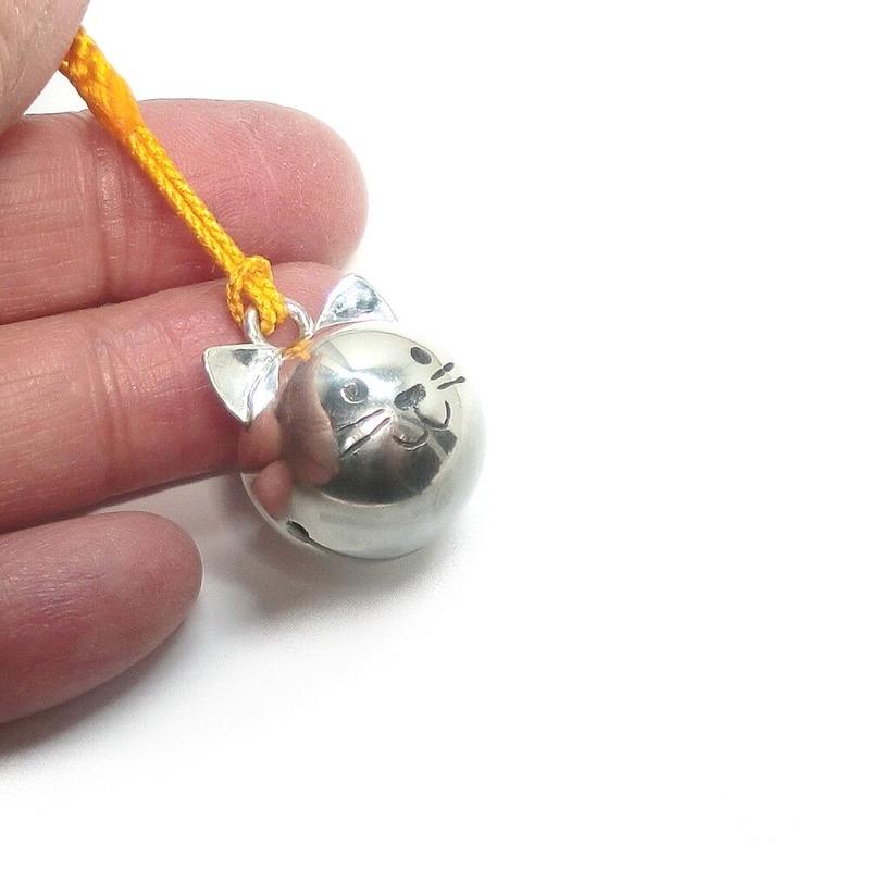 猫の鈴 守り鈴の根付【一点物】No-05 | シルバーアクセサリー工房アンク