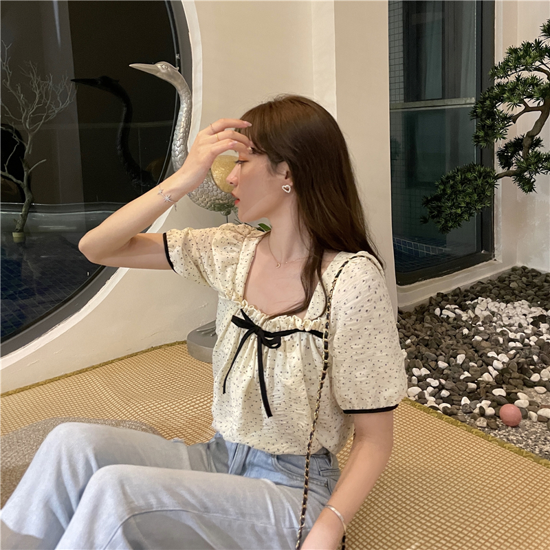 小花柄 ブラウス スクエアネック パフ袖 半袖 薄手 韓国ファッション レディース トップス 小花柄 ブラウス スクエアネック パフ袖 半袖 薄手 韓国ファッション レディース トップス