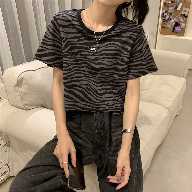 ゼブラ柄 クロップド丈 Tシャツ へそ出し 半袖 ラウンドネック 韓国ファッション レディース