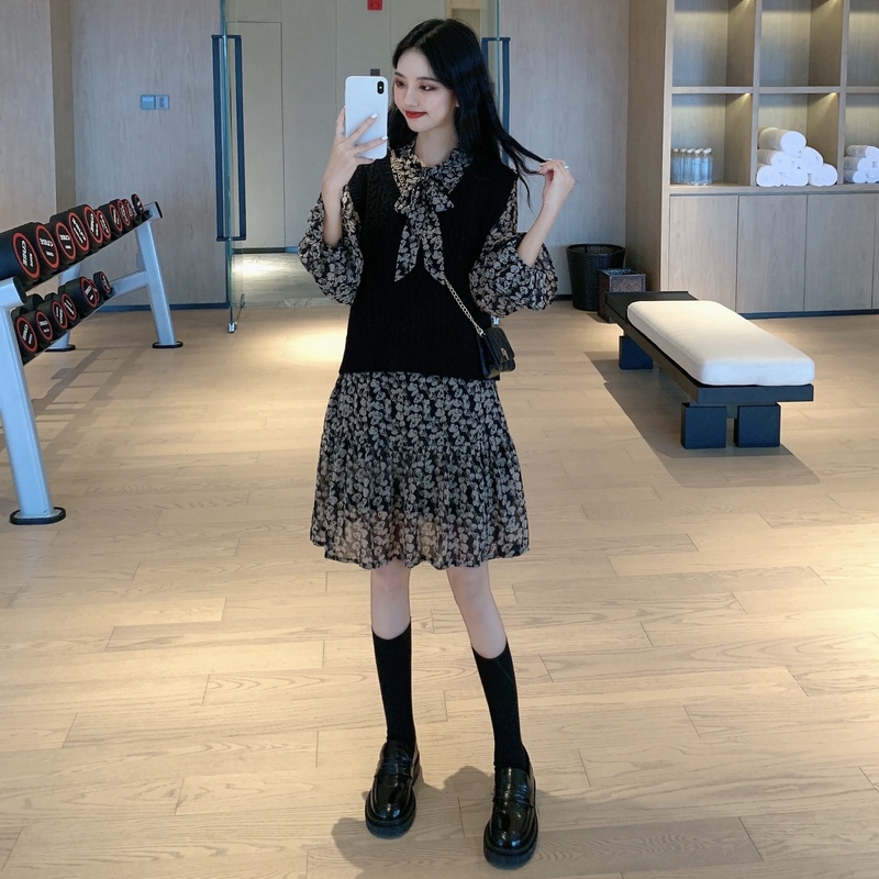 セットアップ 花柄ワンピース ニットベスト 韓国ファッション レディース 2点セット ゆっ