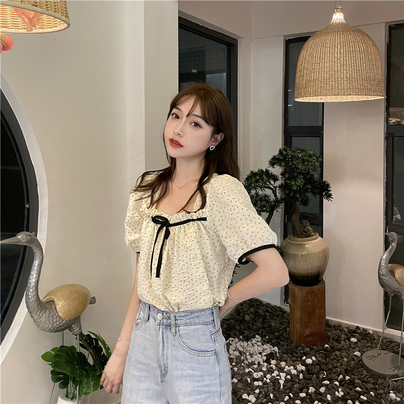 小花柄 ブラウス スクエアネック パフ袖 半袖 薄手 韓国ファッション レディース トップス 小花柄 ブラウス スクエアネック パフ袖 半袖 薄手 韓国ファッション レディース トップス