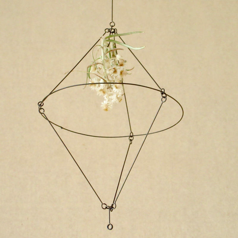 関昌生 吊り下げモビール L O U T O