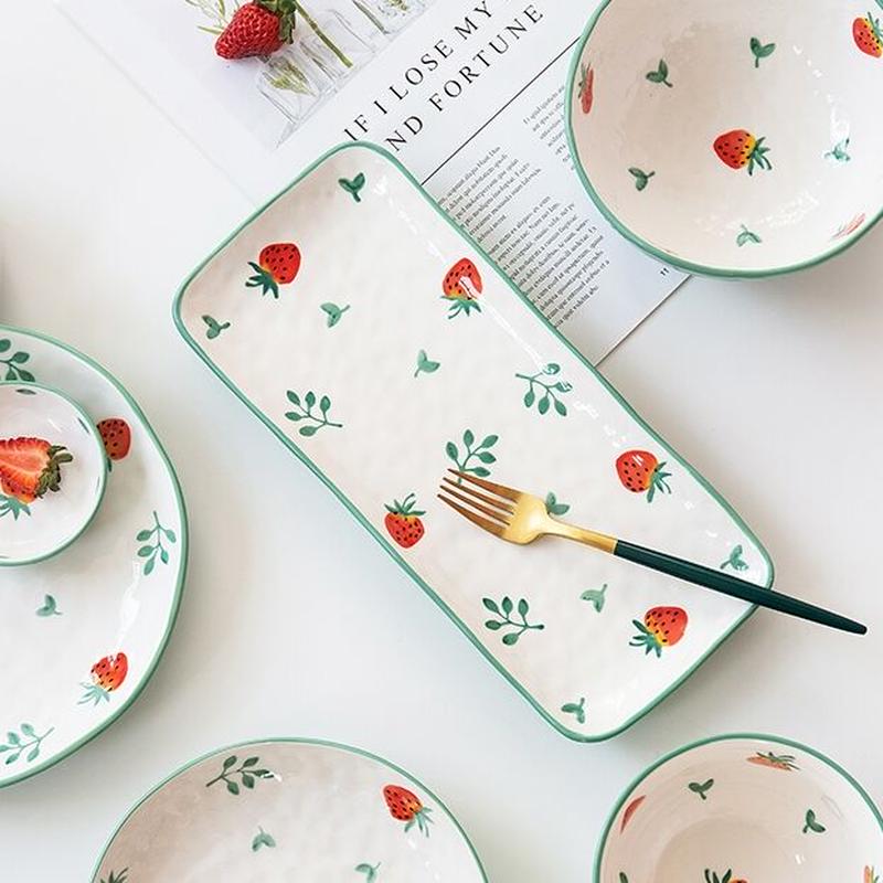 お取り寄せ商品 長方形プレート 長皿 プレート Strawberry ストロベリー柄 食器
