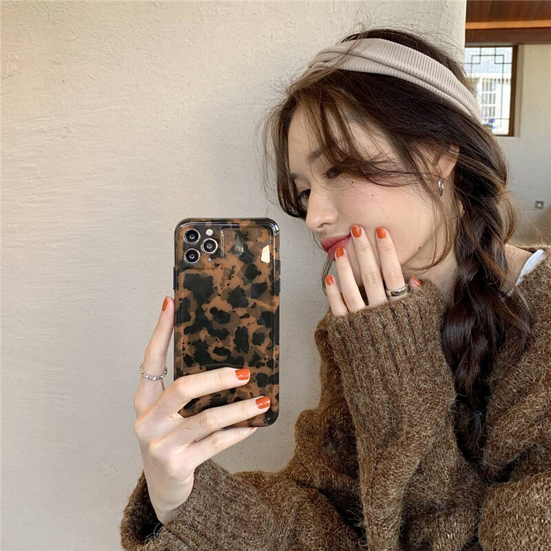 お取り寄せ商品 Iphoneケース Iphone12 ヒョウ柄 レオパード柄 べっ甲風 オシ