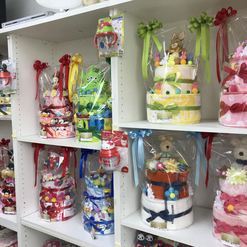 リトルグリーンメン おむつケーキ2段タイプ キャラクター物 おむつケーキ Com リトルグリーンメン おむつケーキ2段タイプ キャラクター物 おむつケーキ Com