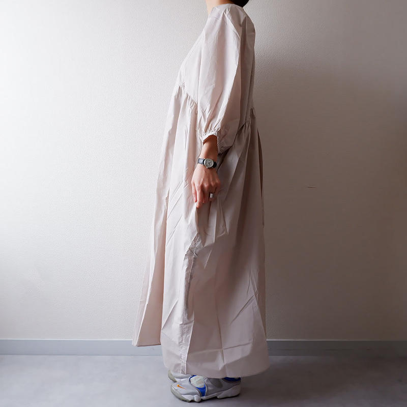 Universal Tissu ユニバーサルティシュ シルキータイプライターvネックギャザ