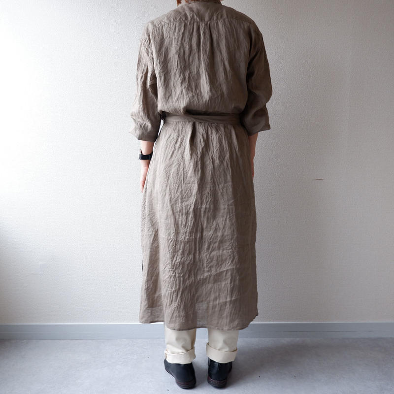 Universal Tissu ユニバーサルティシュ リネンロングシャツドレス Beige