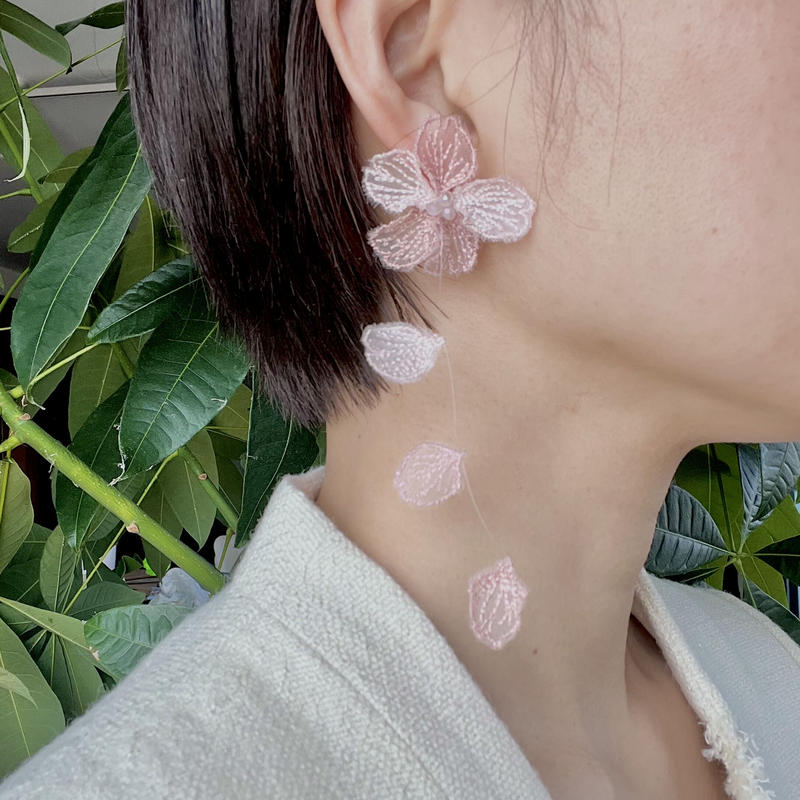 桜ピアス L 片耳売り 花脈あり ぶら下がり2枚 Meku Store