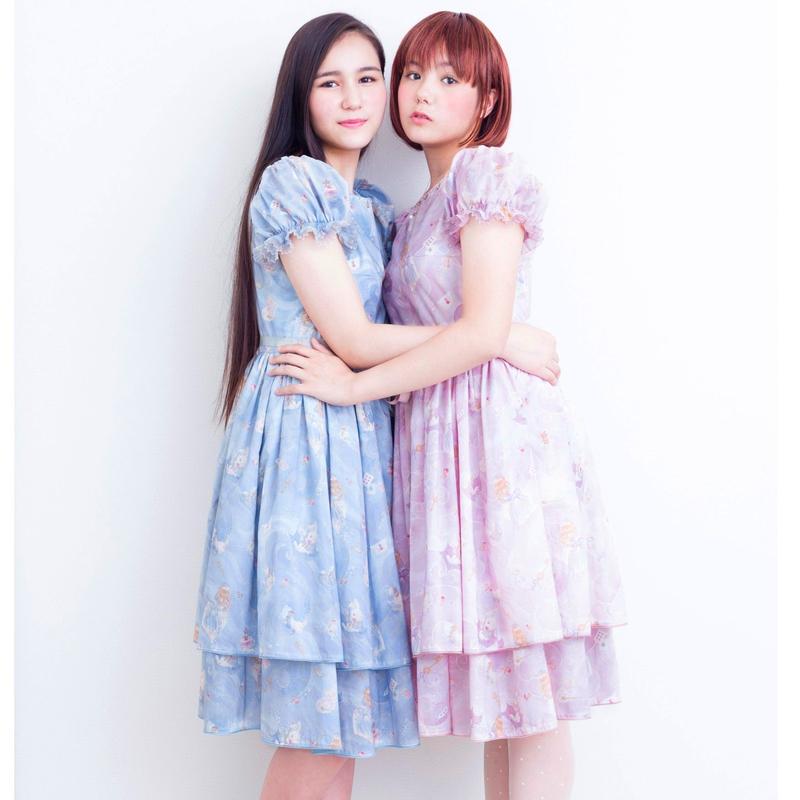 アリスの涙の池柄 パフスリーブワンピース ピンク Merrybelle
