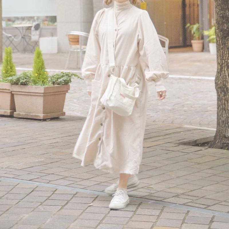 前ポケットコクーンワンピース Merrylatte 低身長コーデ 韓国ファッションの通販 前ポケットコクーンワンピース Merrylatte 低身長コーデ 韓国ファッションの通販