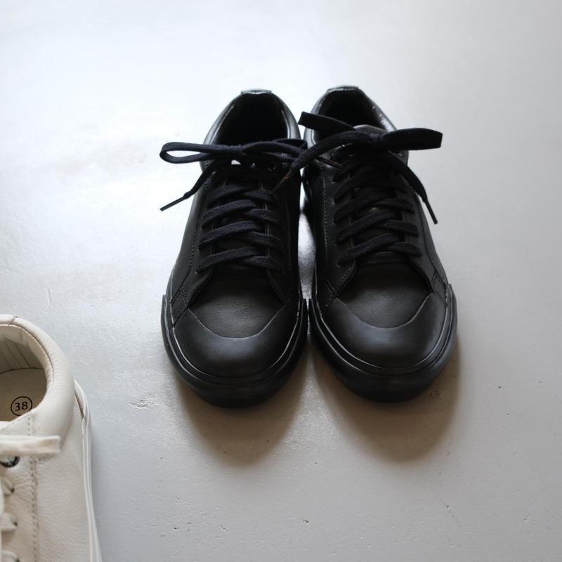 Sisii シシ ローカットレザースニーカー 953 N ブラック Geep