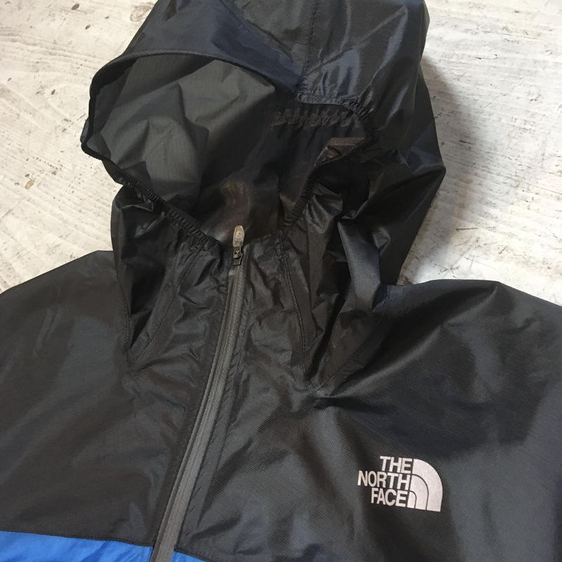 The North Face Strike Trail Hoodie Cb 道がまっすぐ The North Face Strike Trail Hoodie Cb 道がまっすぐ