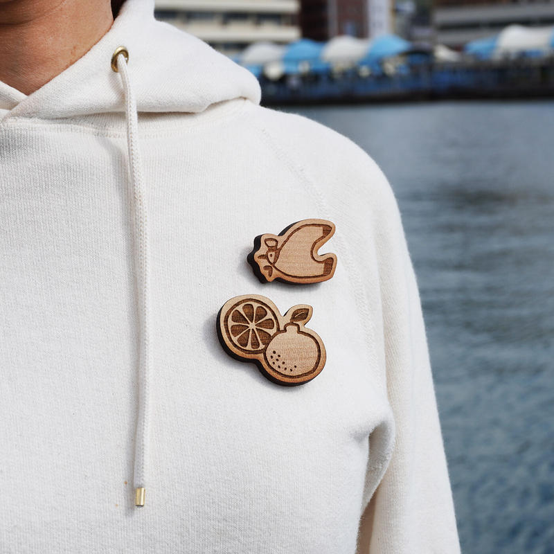 木製ブローチ かもめの水兵さん みはらモノトコ