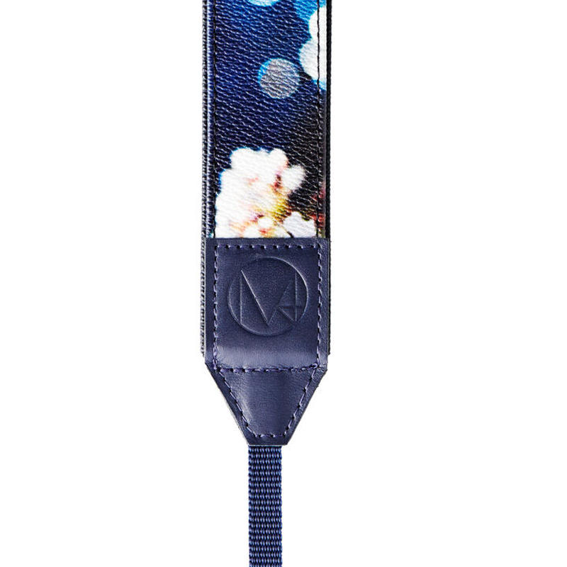 カメラストラップ Black Sakura Mika Ninagawa Offici