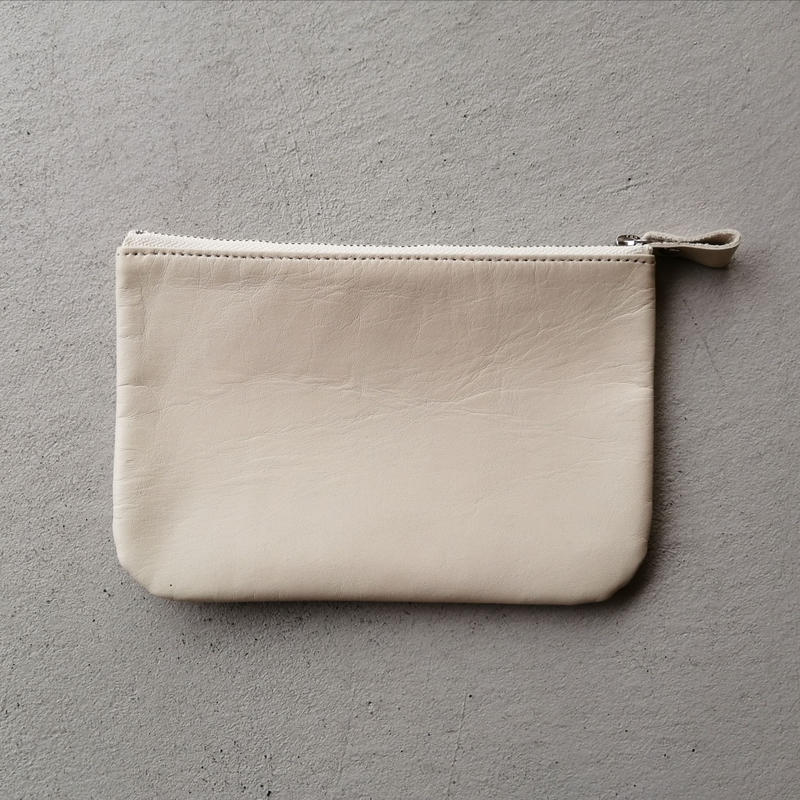 牛革ポーチ アイボリー Mikke