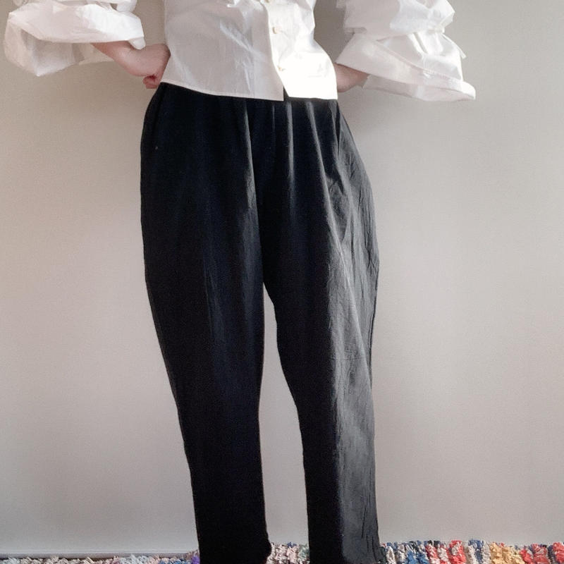 ヂェン先生の日常着 テーパードパンツ M ブラック The Misono