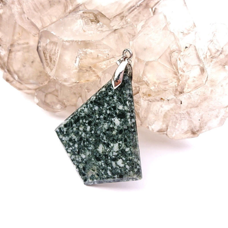 ヒーラーの石/高次元】ナトロライト 丸玉【高波動/潜在能力開発