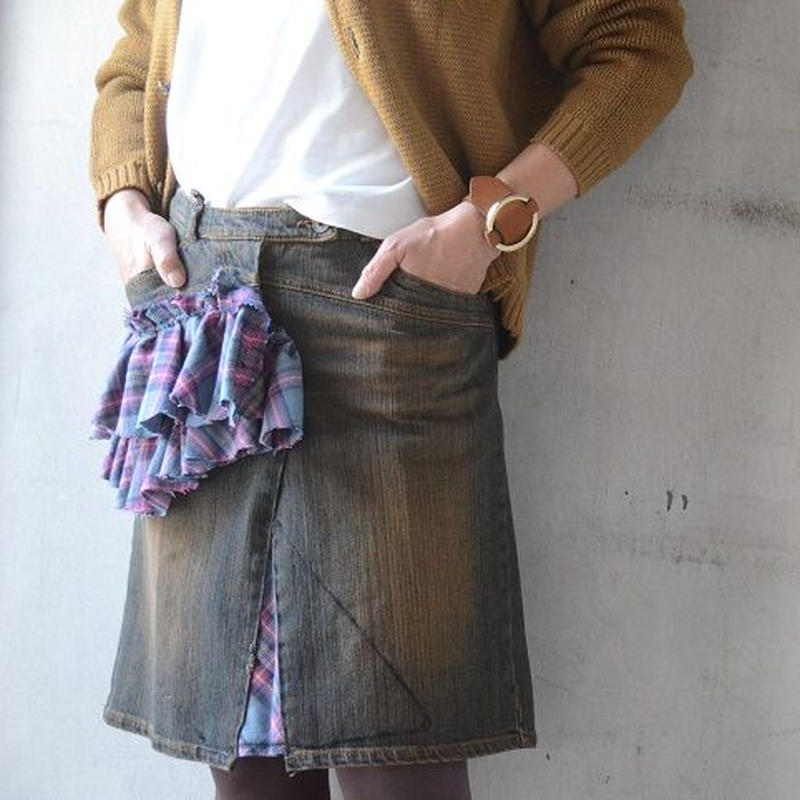 デニムのショートパンツにフリルでリメイクしたら更にかわいくなったデニムスカート Mirriam