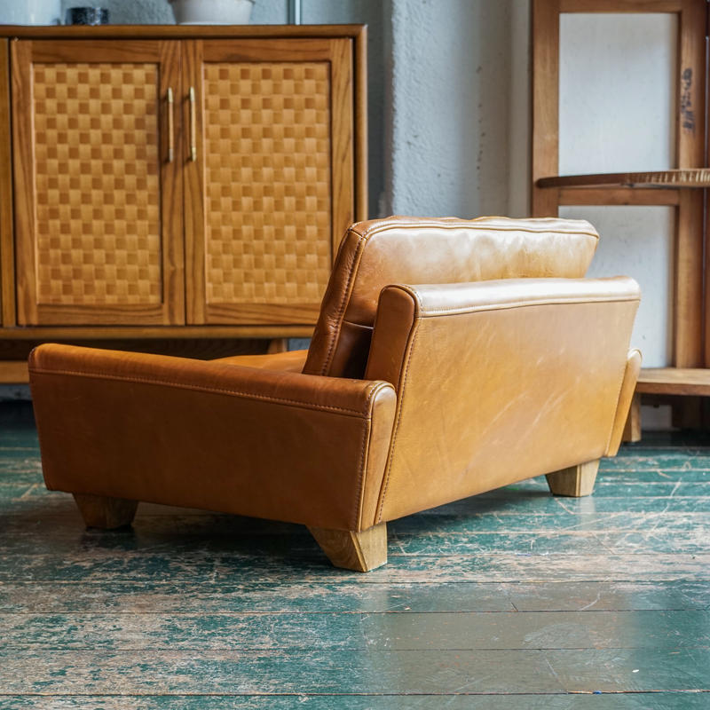 FRESNO FOR DOG-S / ACME Furniture | GENERAL STO...