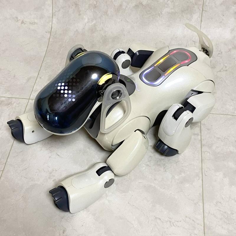 SONY Aibo ホワイト/耳と尻尾がブルー 予約販売開始】aiboの付け替え用オリジナルカラーの「耳＆しっぽ」が