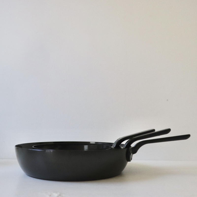 ラバーゼのフライパン 20cm なずな Onlinestore