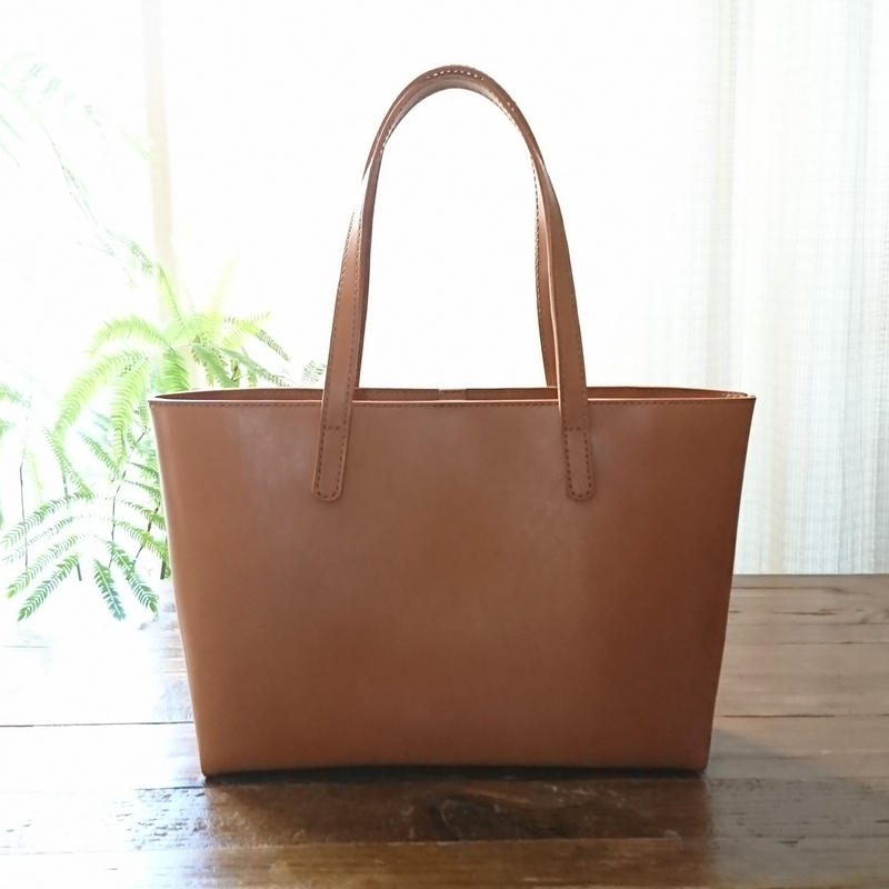 ファイルが入るトートバッグ 少し大きめ 全8色 革小物 Ng