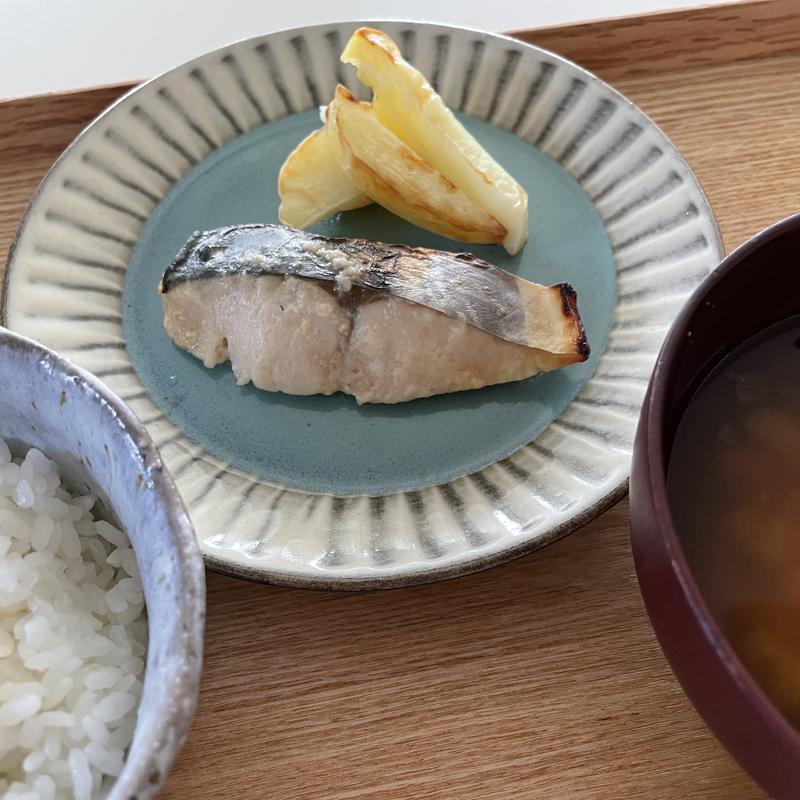 Bebemeshi Okazu 塩麹漬け白身魚 サゴシ3切入り Bebemeshi S Bebemeshi Okazu 塩麹漬け白身魚 サゴシ3切入り Bebemeshi S