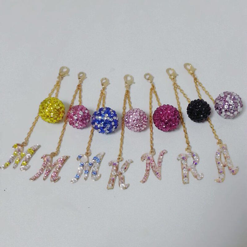 ストラップ イニシャルチャーム スワロボール Noko S D