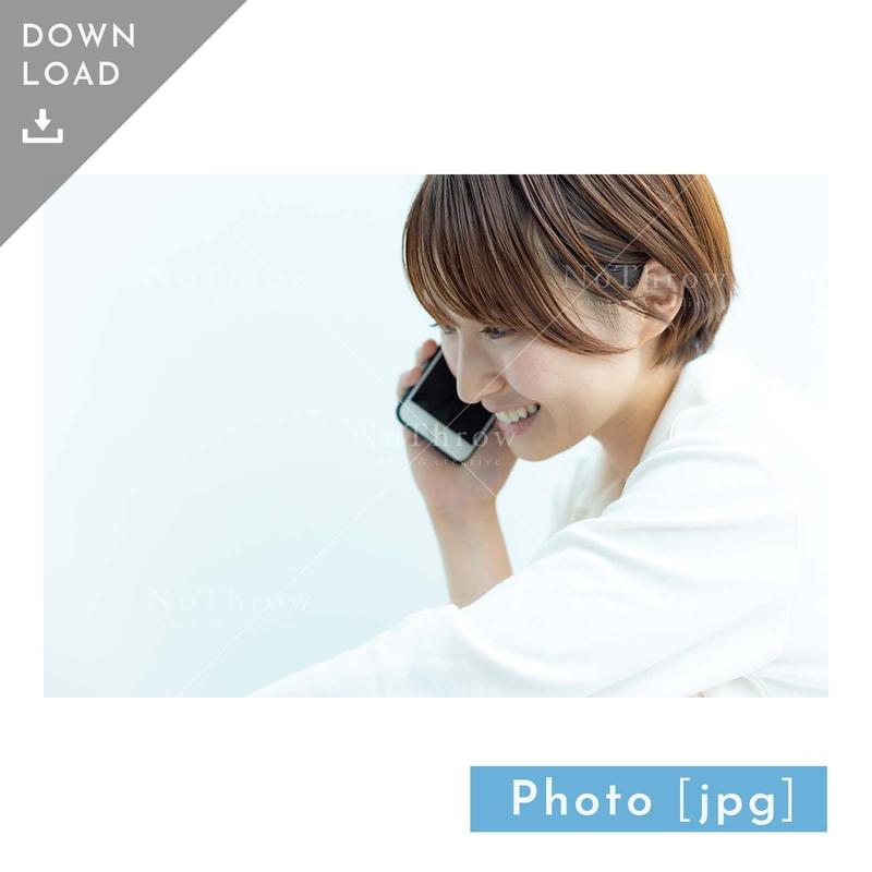 写真素材 スマホで電話をする女性4 Lサイズ 4000 2667px 300dpi