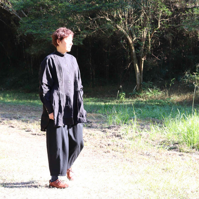 ピンタックリネンシャツ 黒 Nuuno