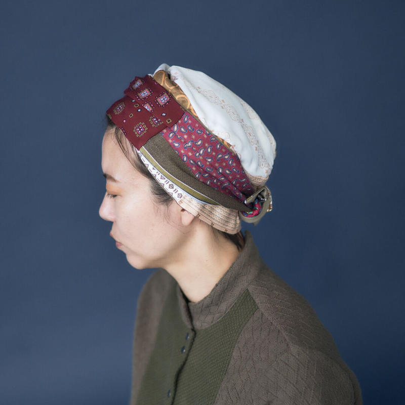 Falten Band Red Beige Tone Moi