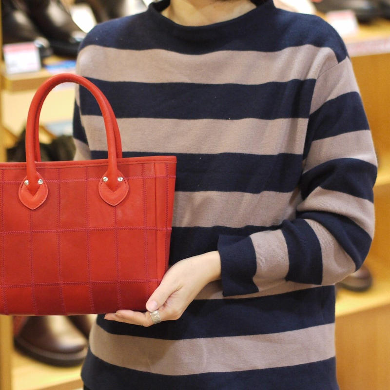 07 野球のグローブの残革を使って作ったミニトートバッグ おかざき商人塾