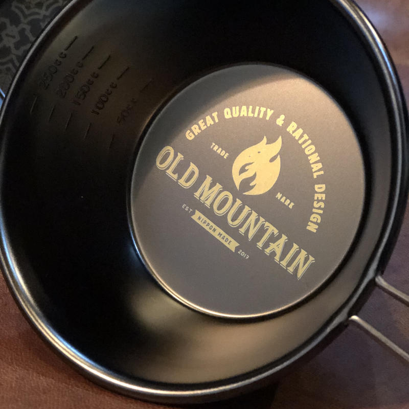 SomAbito×OLDMOUNTAINコラボ ブラックシェラカップ スタンダードロゴ