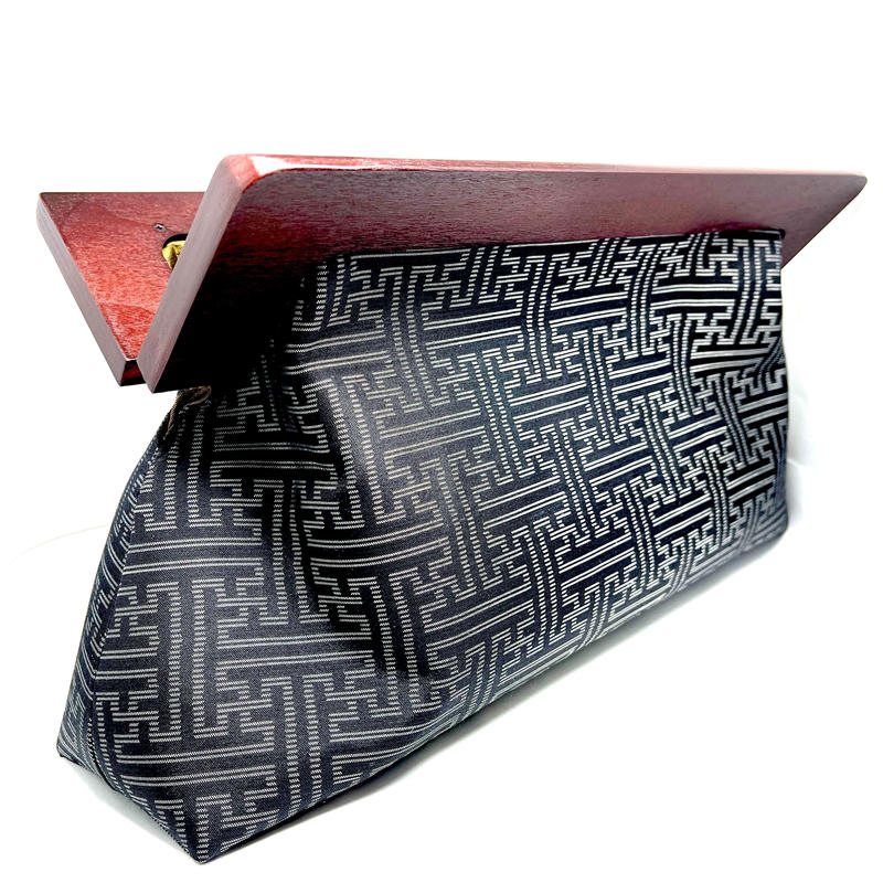 クラッチバッグ 秋名バラ 藤絹織物株式会社