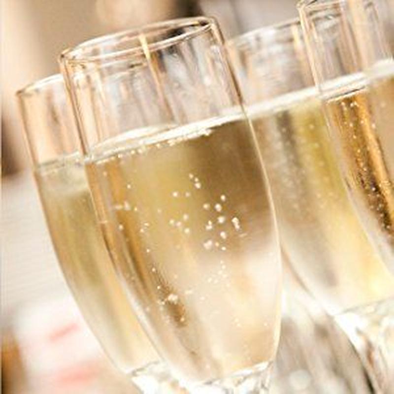 誕生日ギフト シャンパンとお花のギフト フランス 750ml 辛口 マキシム ド パリ フ