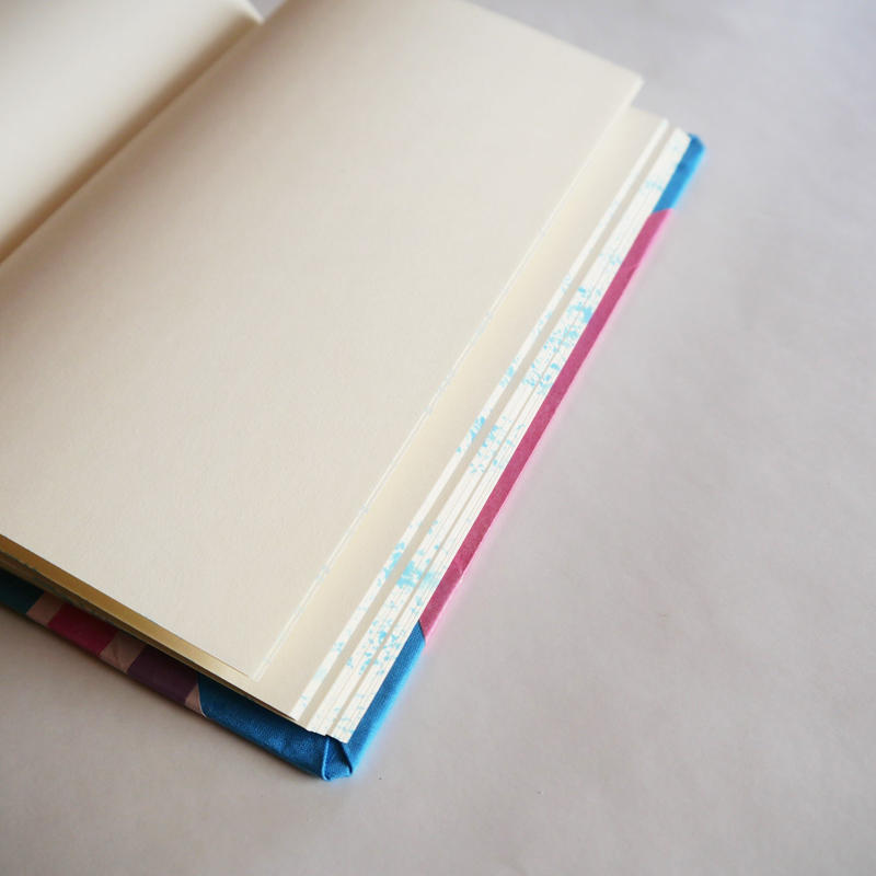 エミリオ ブラガの手作りノート ストライプ 大 アンドリーニャ