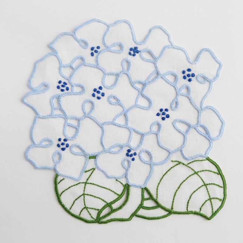 テルセイラ島の刺繍のドイリー アジサイ アンドリーニャ