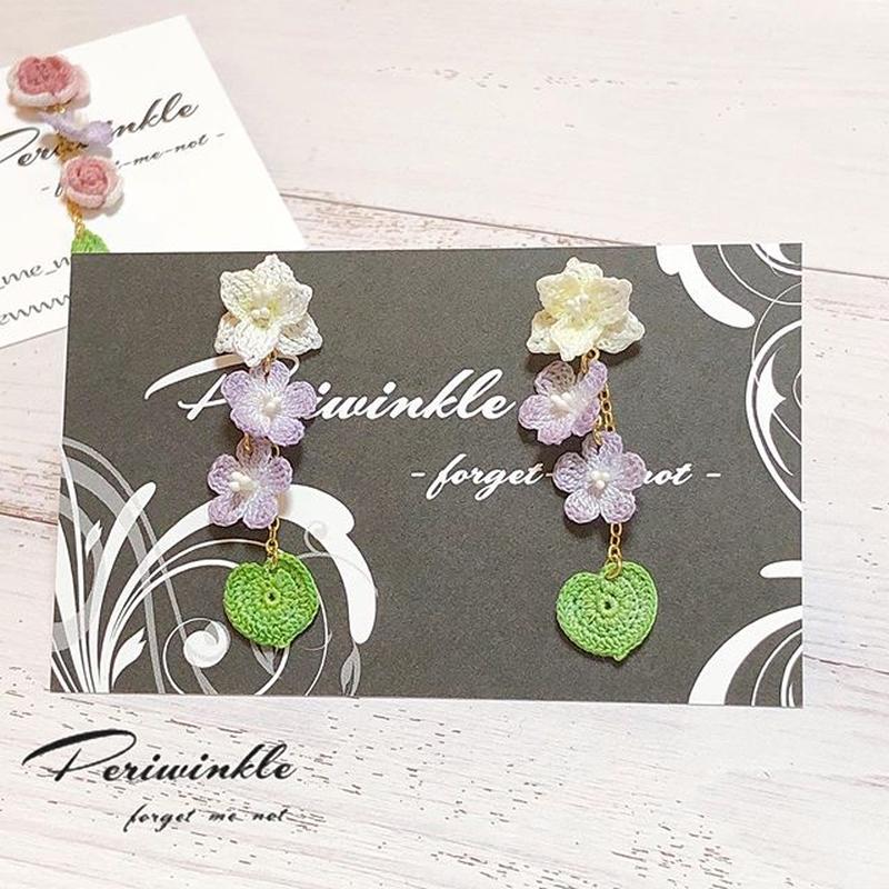 レース編みアクセサリー カサブランカとすみれ 祝福と誠実 Periwinkl S Store