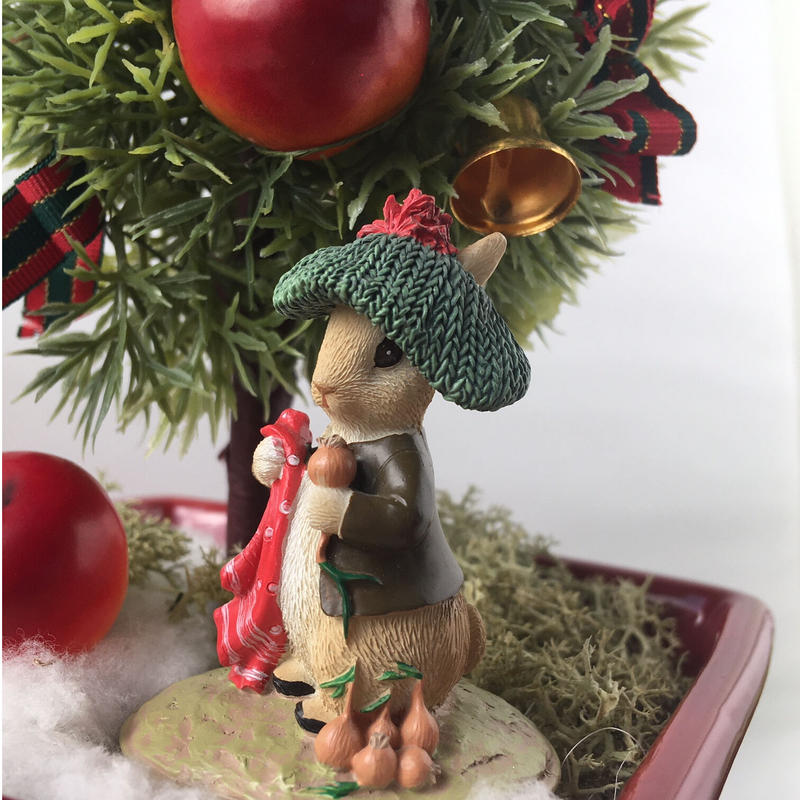 トピアリー ベンジャミンのアップルクリスマス Peterrabbitflowers
