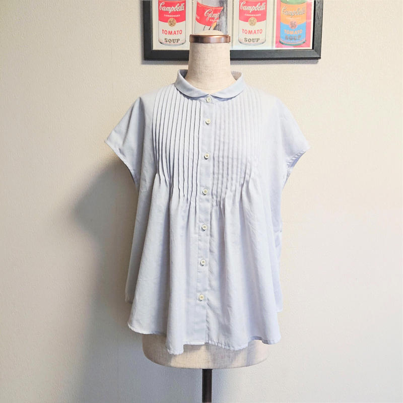 メンズライク素材のゆったりピンタック ブラウス フレンチスリーブ Pieni Saya