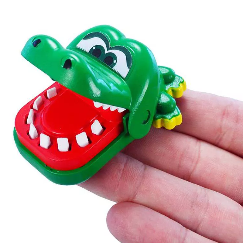 Usa直輸入 World S Smallest ワールズ スモーレスト クロコダイル デン