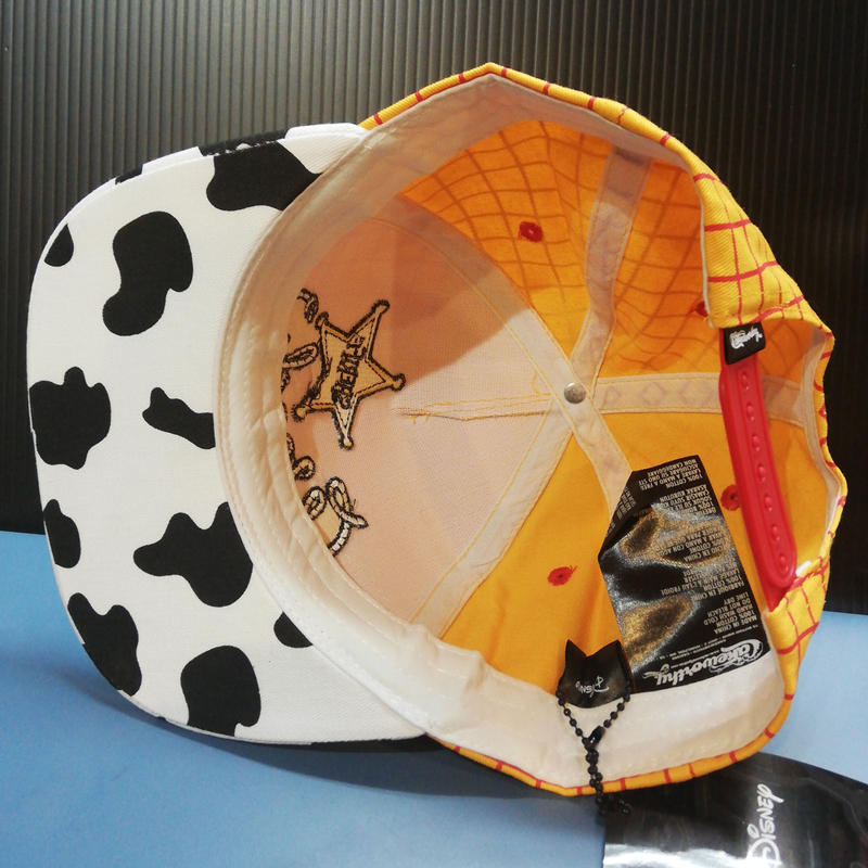 Usa直輸入 Disney トイストーリー ウッディ 保安官 コスチューム柄 キャップ 帽子