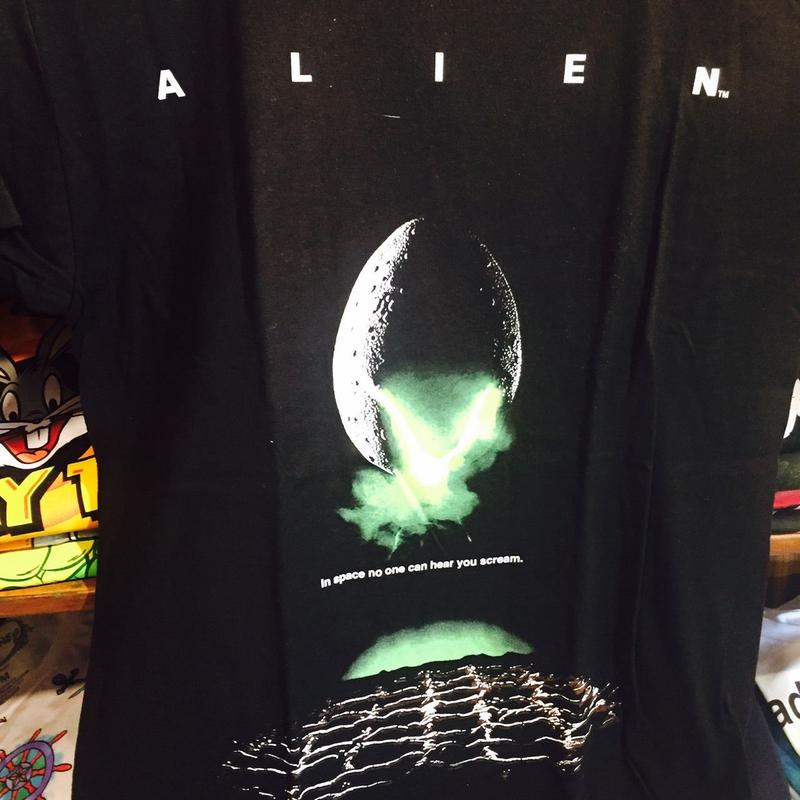 Usa直輸入 映画 エイリアン エッグ Tシャツ Sサイズ 正規品 Plushboy シ