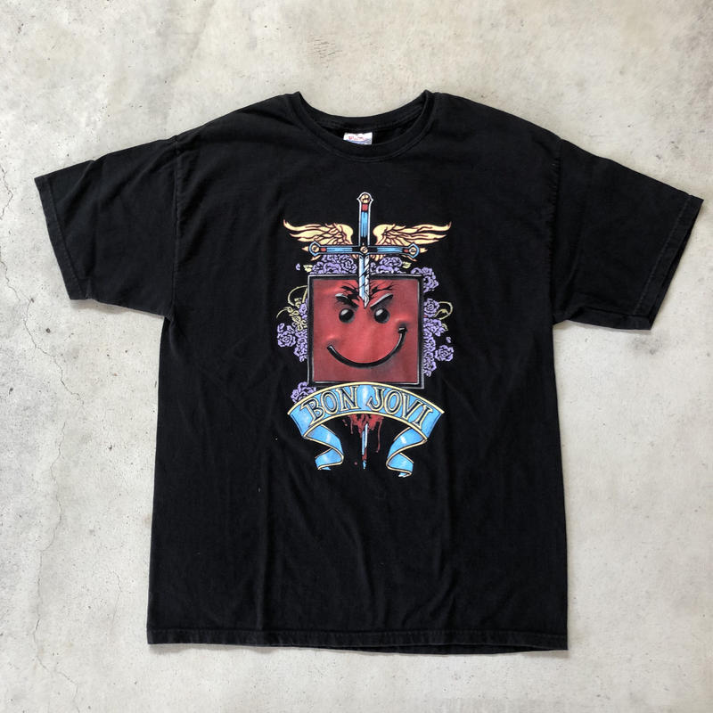 は自分にプチご褒美を ボン ジョヴィTシャツ2 econet.bi