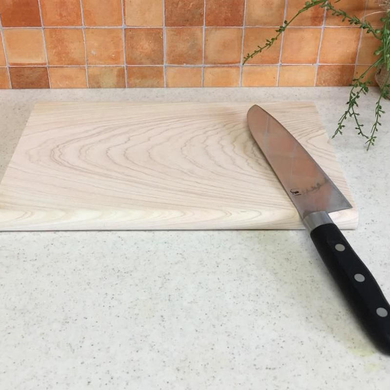 Quantobasta 月齢伐採ヒノキのまな板 角ｌサイズ Quantobasta