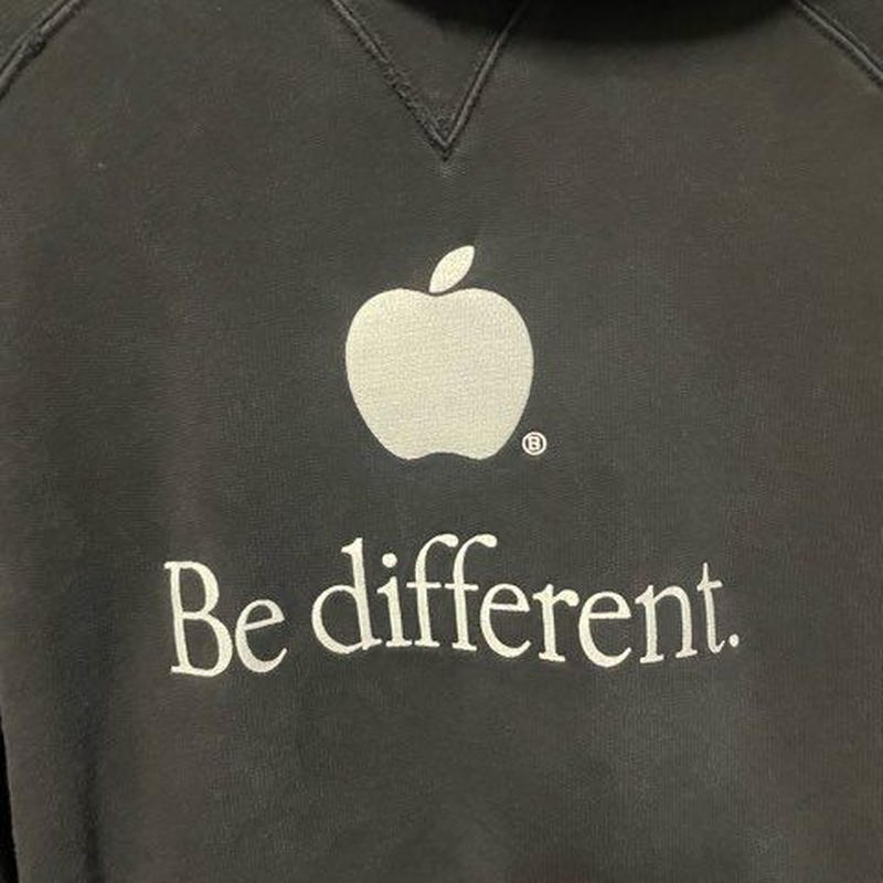 貴重☆BALENCIAGA apple be diffrent 刺繍 ブランドロゴ ビンテー... バレンシアガ be different Tシャツ付きパーカー
